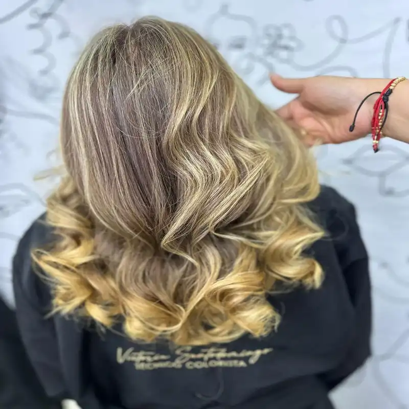 COLOR TINTAS Y BALAYAGE - Imagen 4